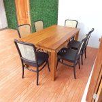 Set Meja Kursi Makan Minimalis Kayu Jati Kombinasi Rotan Model Terbaru RKJ-SMKM 08