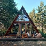 Rumah Kayu Jati Segitiga Minimalis Modern