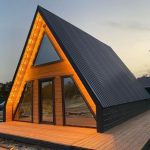 Rumah Segitiga Minimalis Modern Kayu Jati